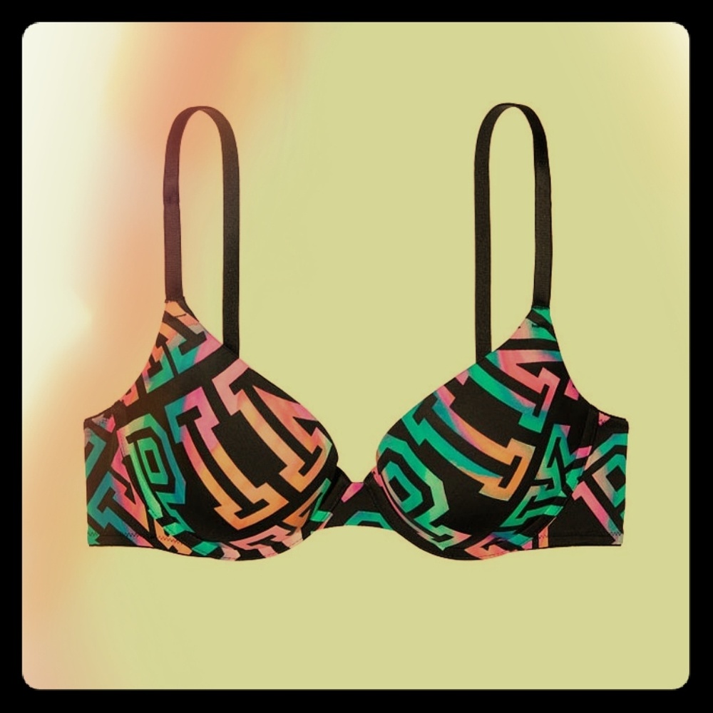 36 DDDVictoria's Secret Wear Everywhere Pushup Bra